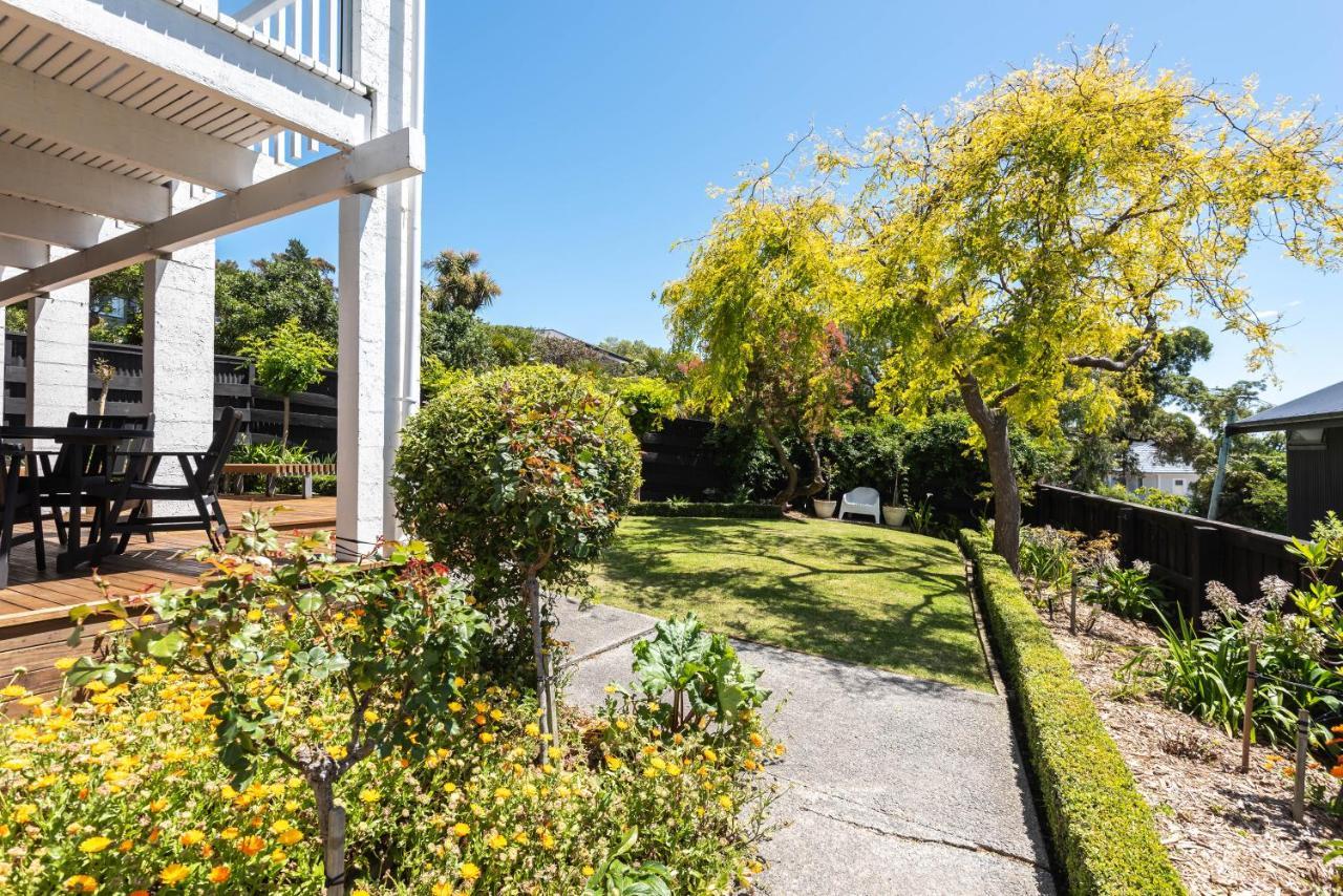 Retro Living - Lush Garden Apartment Christchurch Luaran gambar